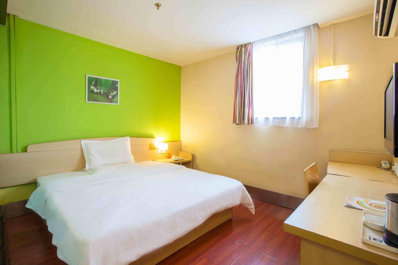 7Days Inn Wuhan Zhuankou Development Zone Jianghan University الغرفة الصورة