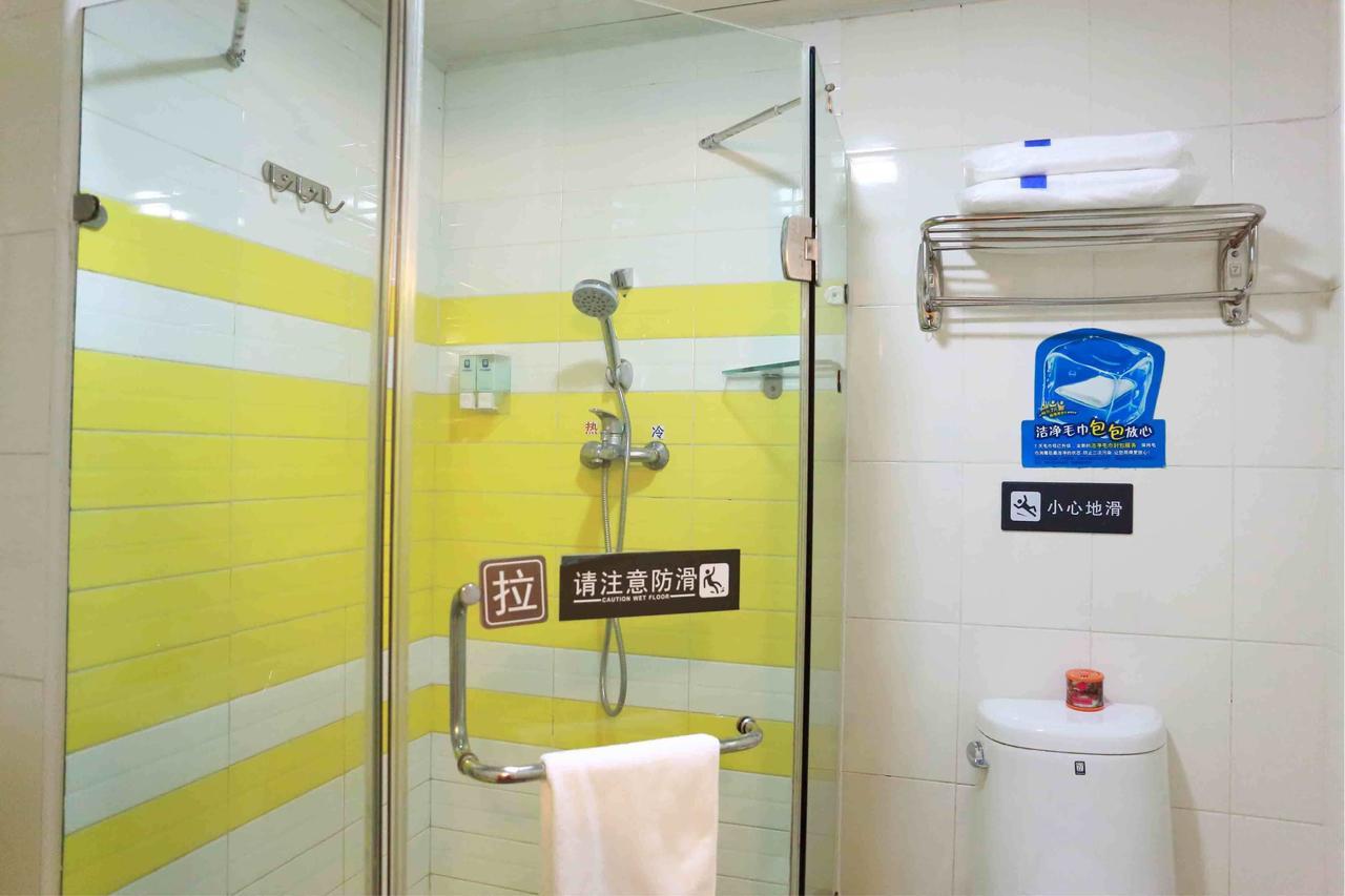 7Days Inn Wuhan Zhuankou Development Zone Jianghan University الغرفة الصورة