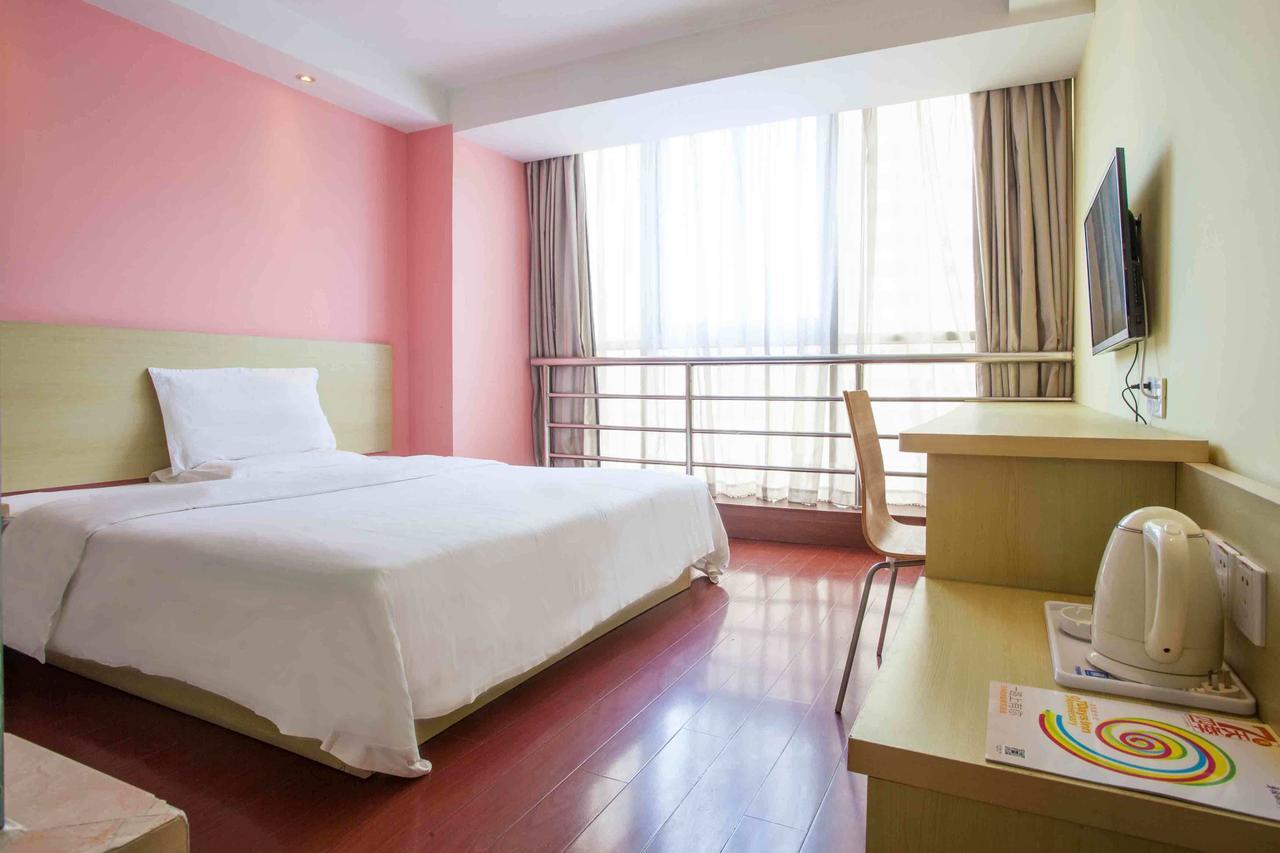 7Days Inn Wuhan Zhuankou Development Zone Jianghan University الغرفة الصورة